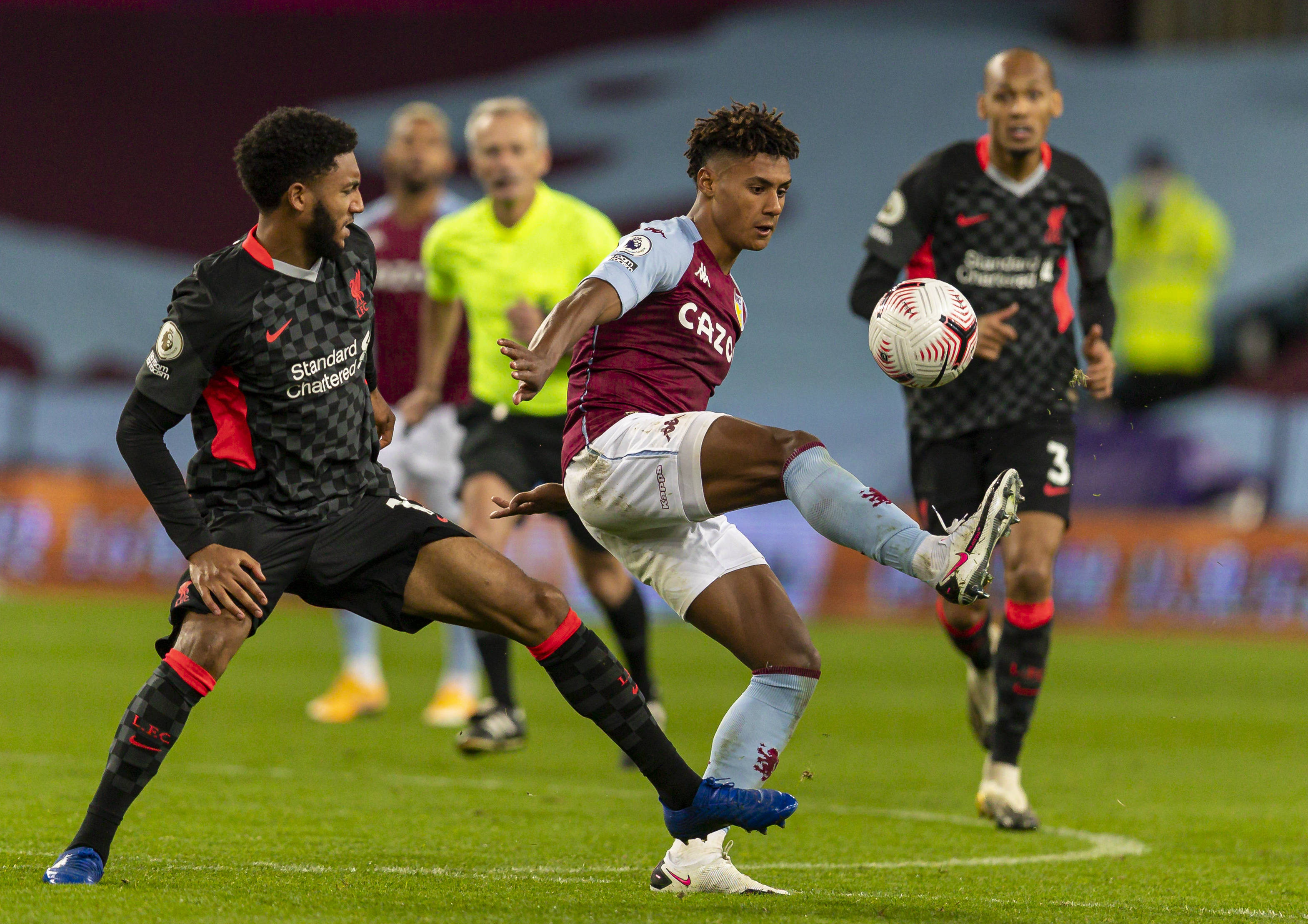 队面前指出 队面前指出