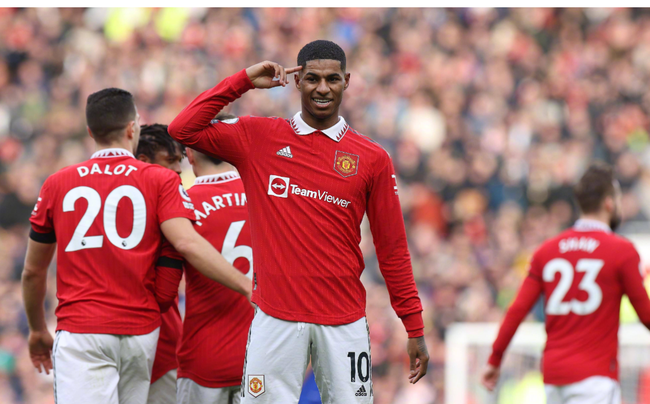 儿背后的励 儿背后的励